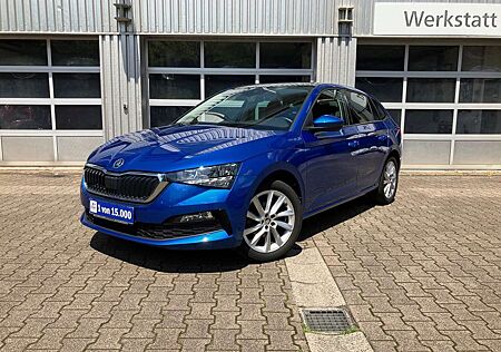 Skoda Scala 1.0 TSI Style - AHK/ Panoramad./ CarPlay