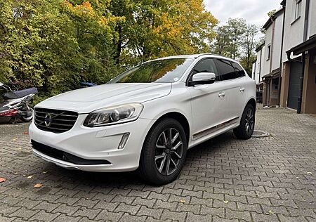 Volvo XC 60 XC60 D5 AWD Geartronic Summum