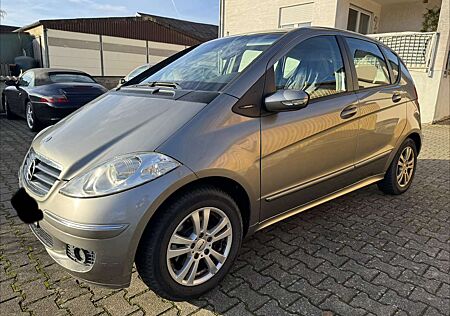 Mercedes-Benz A 150 TÜV Neu