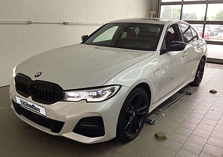 BMW 330 e xDrive M Sport + 2Jahre-BPS.-GARANTIE