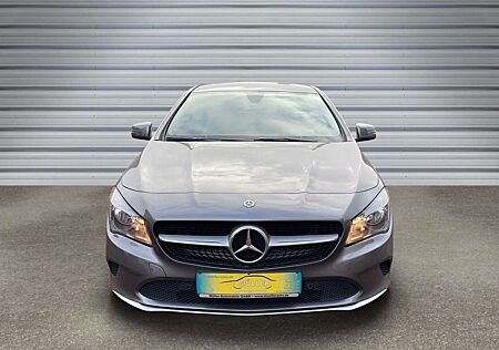 Mercedes-Benz CLA 220 Shooting Brake ALLRAD*Navi* 1.Hand