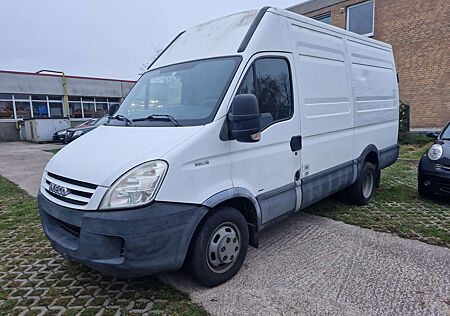 IVECO Daily 35 C 18 D