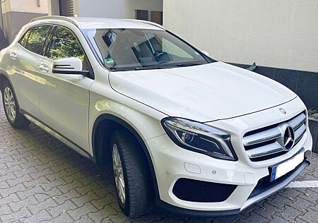 Mercedes-Benz GLA 200 GLA+200+7G-DCT+AMG+Line