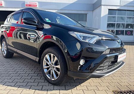 Toyota RAV 4 2.5 4x2 Hybrid Team Deutschland