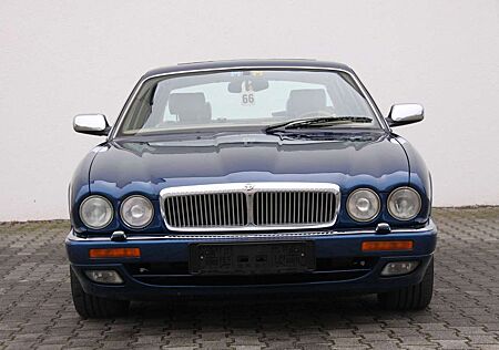 Jaguar Daimler Double Six 2 Jahre Garantie