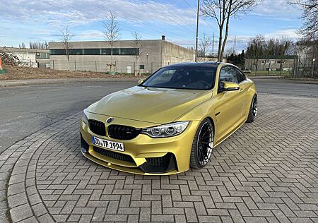 BMW M4 Coupe DKG