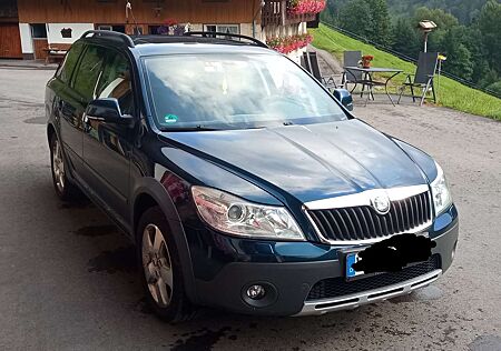 Skoda Octavia Combi 2.0 TDI DPF 4x4 Scout