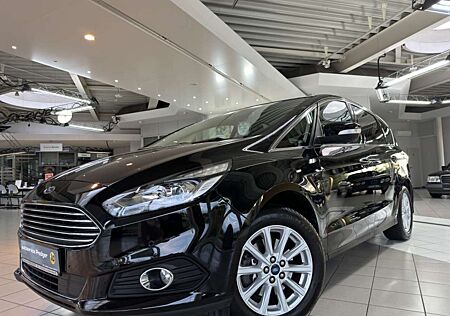 Ford S-Max Titanium*7 Sitzplätze *Winterpaket*