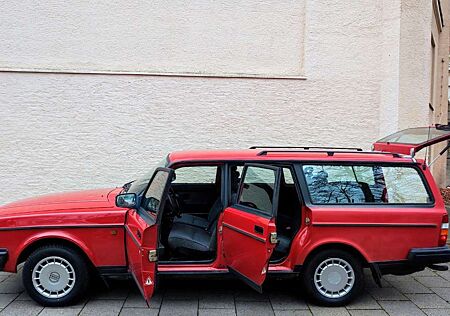 Volvo 245 POLAR * Klima * No rust * No Winter *116 Ps*