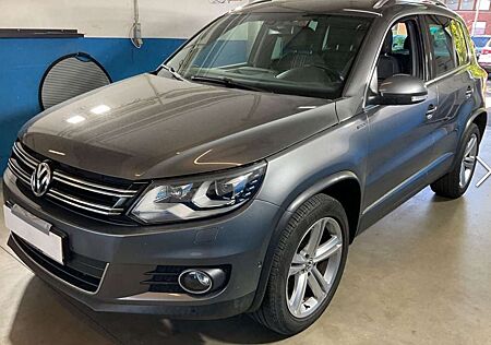 VW Tiguan Volkswagen Lounge Sport & Style BMT 4Motion AHK Navi