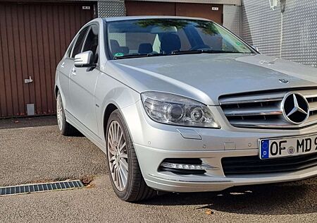 Mercedes-Benz C 200 CGI Automatik BlueEFFICIENCY