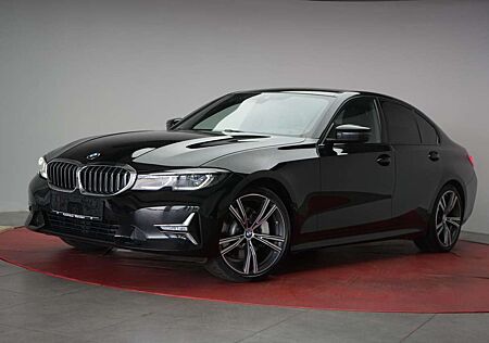 BMW 330 d xDrive M Paket Luxury Line Navi/Leder/Tem