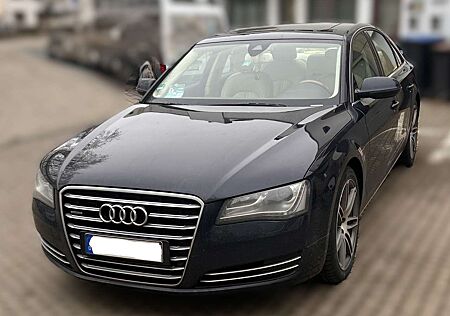 Audi A8 +4.0+TFSI+quattro+tiptronic