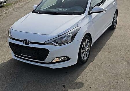 Hyundai i20 blue 1.2 Style