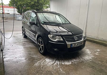 VW Touran Volkswagen 1.4 TSI DSG Highline