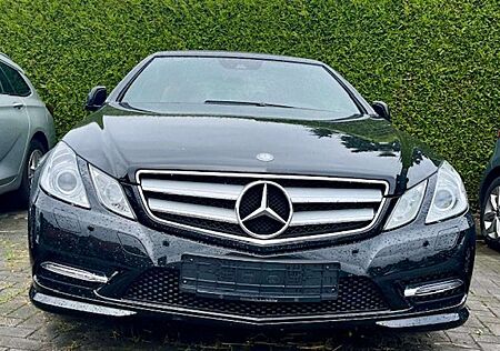 Mercedes-Benz E 200 CGI BlueEfficiency (207.448)