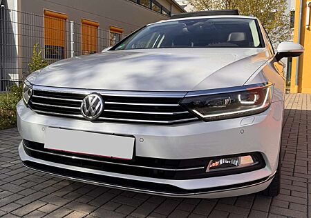 VW Passat Variant Volkswagen 2.0 TSI/PANO/Massage/CarPlay/ACC