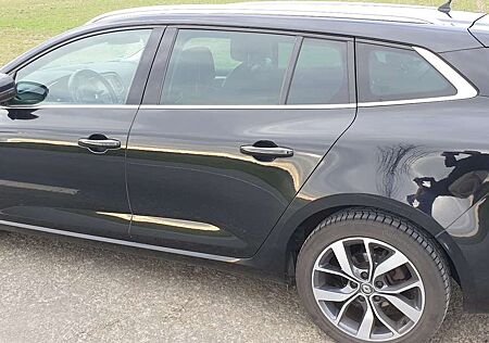 Renault Megane BOSE-Edition