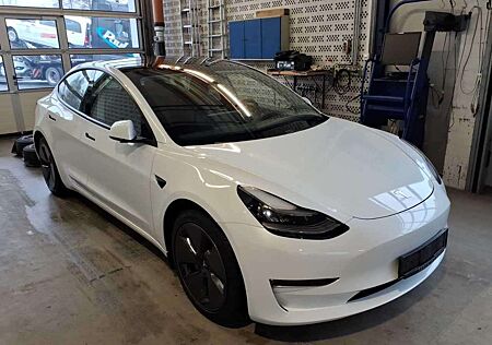 Tesla Model 3 Long Range Dual AWD