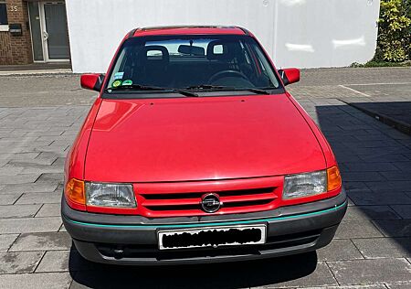 Opel Astra 1.6 i