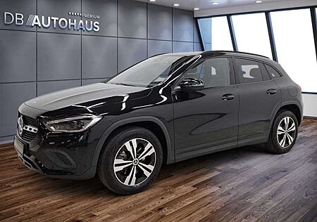 Mercedes-Benz GLA 180 D Progressive DCT