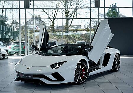 Lamborghini Aventador S Roadster *2.H *Carbon* LIFT* Dt.Fzg*