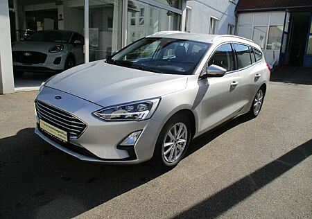 Ford Focus Cool & Connect