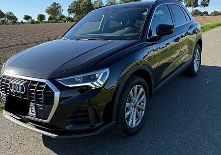 Audi Q3 45 TFSIe S tronic