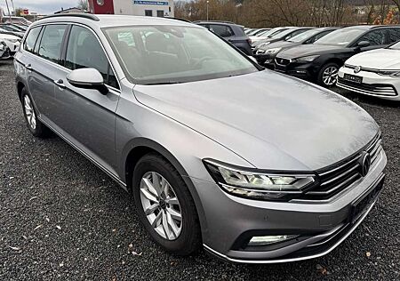 VW Passat Variant Volkswagen 2.0 TDI DSG*AHK*PDCvo+hi+KAMERA*N