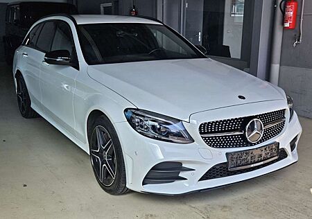 Mercedes-Benz C 300 T de AMG-Line +ACC+Memory+Soudsy+Multibeam