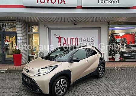 Toyota Aygo (X) Team Deutschland - Automatik - Navi, LED