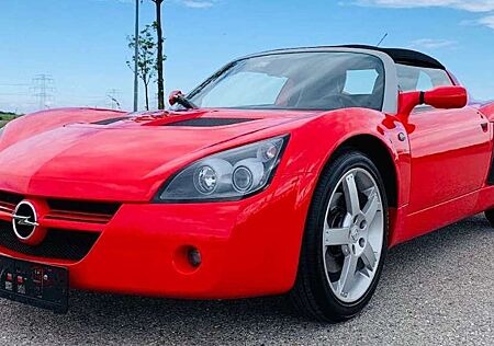 Opel Speedster 2.2