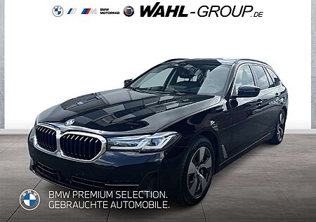 BMW 530 i xDrive Touring Panorama HeadUp Sport Laser Navi