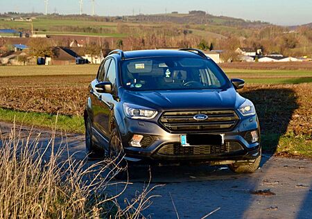 Ford Kuga 1.5 EcoBoost 2x4 ST-Line