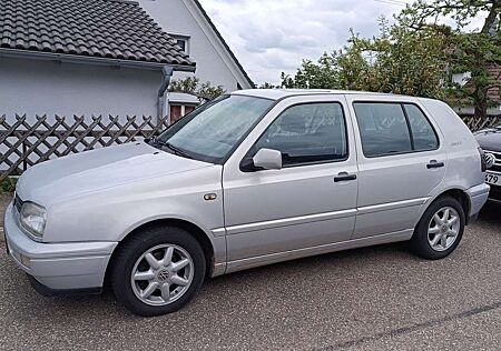 VW Golf Volkswagen 1.8 Auto Joker Edition