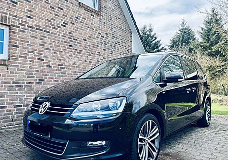 VW Sharan Volkswagen 2.0 TDI CUP PANO,NAVI,SHZ,TEMPO