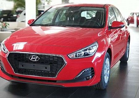 Hyundai i30 1.4 Benzin Navigation