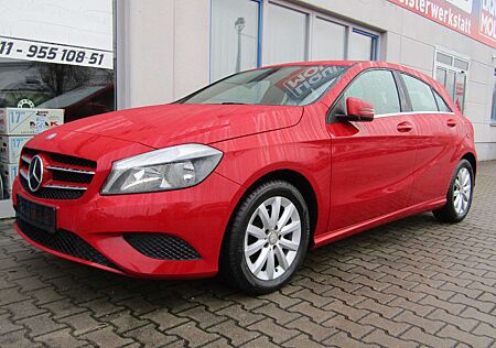 Mercedes-Benz A 180 BlueEfficiency, 1 Hand, 8 Fach Bereifung,