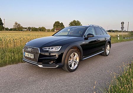Audi A4 Allroad Automatik ACC AHK SH Pano