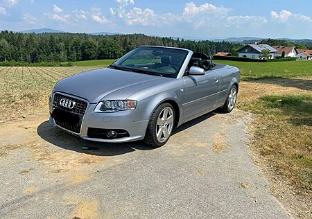 Audi A4 Cabriolet 3.0 TDI DPF quattro tiptronic