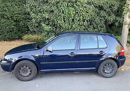 VW Golf Volkswagen 1.6
