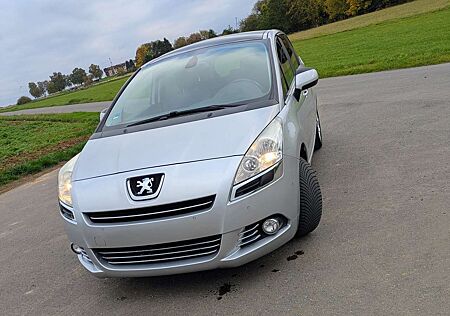 Peugeot 5008 HDI FAP 150Family