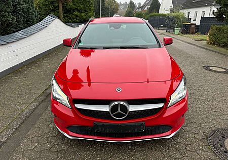 Mercedes-Benz CLA 220 d URBAN LEDER NAVI LED DISTRONIC 18ZOLL