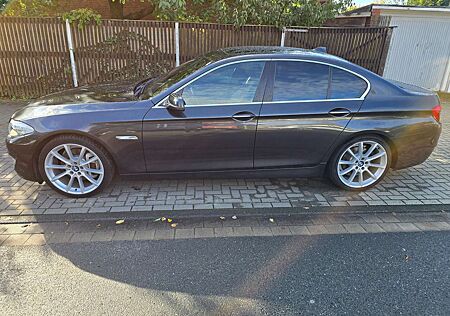 BMW 528 Head up display,Leder,Navi, Schiebedach