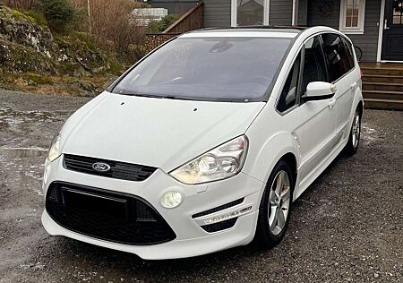 Ford S-Max 2.0 TDCi DPF Titanium 7 Sitze