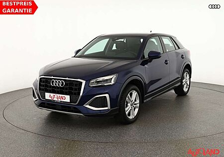 Audi Q2 35 TFSI LED AHK Kamera Sitzheizung Navi DAB