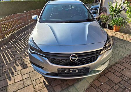 Opel Astra 1.6 D (CDTI) Sports Tourer Selection