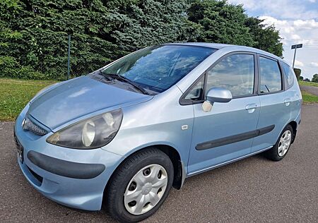 Honda Jazz Tüv bei Kauf neu
