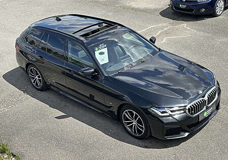 BMW 520 i M-SPORT PANO LEDER KAMERA NAVI SHZ