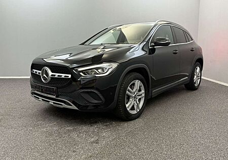 Mercedes-Benz GLA 200 Urban WIDE*IHC*LED*KAM*CARPLAY*MEGAVOLL